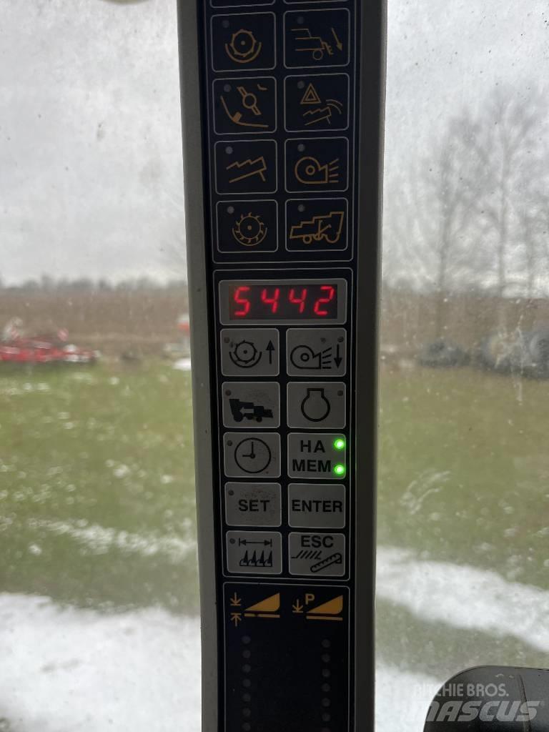 New Holland CSX 7070 Biçerdöverler