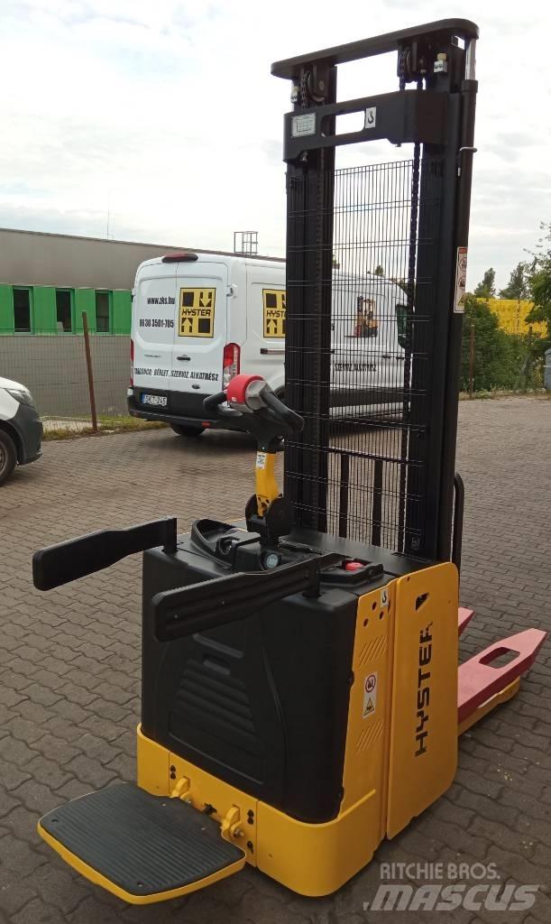 Hyster S1.5S Yaya kumandali istif makinasi