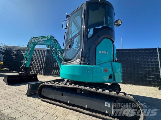 Kobelco SK26SR-7 Mini ekskavatörler, 7 tona dek