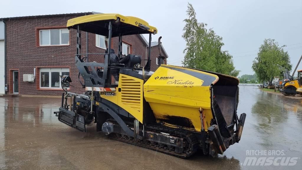 Bomag BF 300 Asfalt sericiler