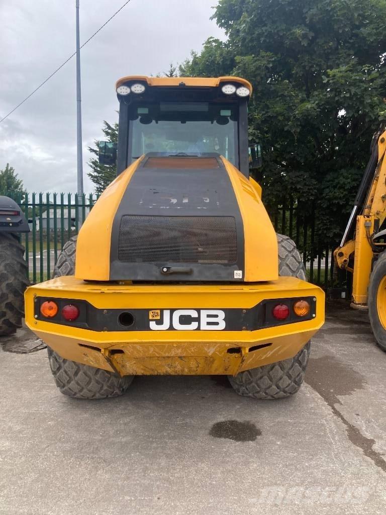 JCB VM137 2015 Tek tamburlu silindirler