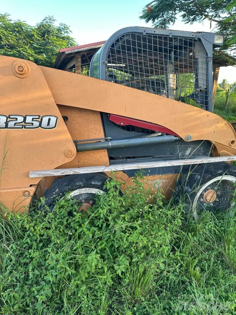 CASE SR 250 Skid steer loderler