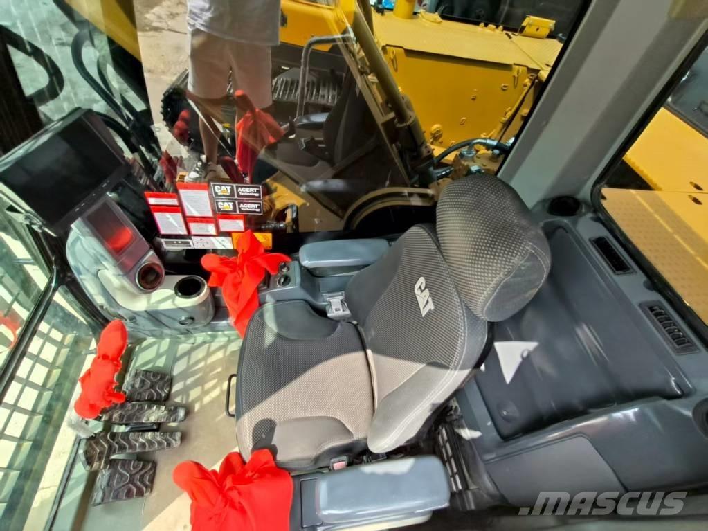 CAT 340 D L Paletli ekskavatörler