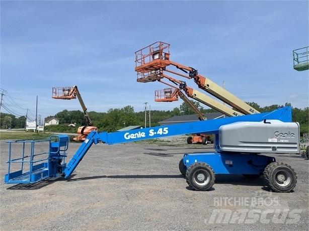 Genie S 45 Teleskopik personel platformları