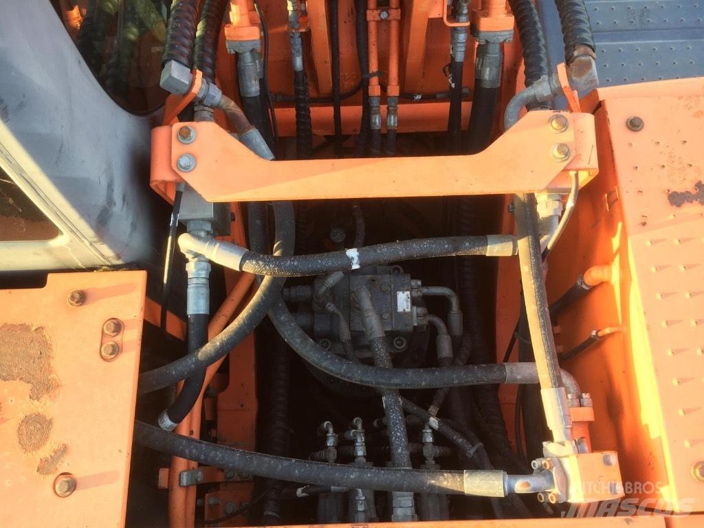 Doosan DX 255 LC Paletli ekskavatörler