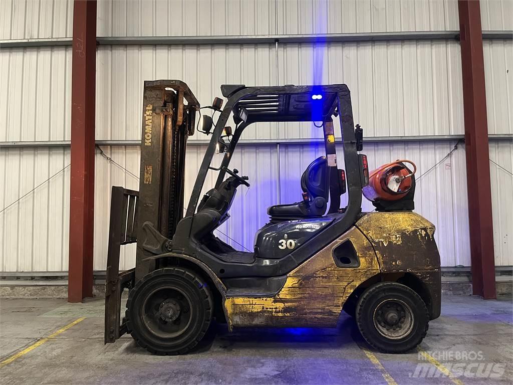 Komatsu FG30T-17 LPG'li forkliftler