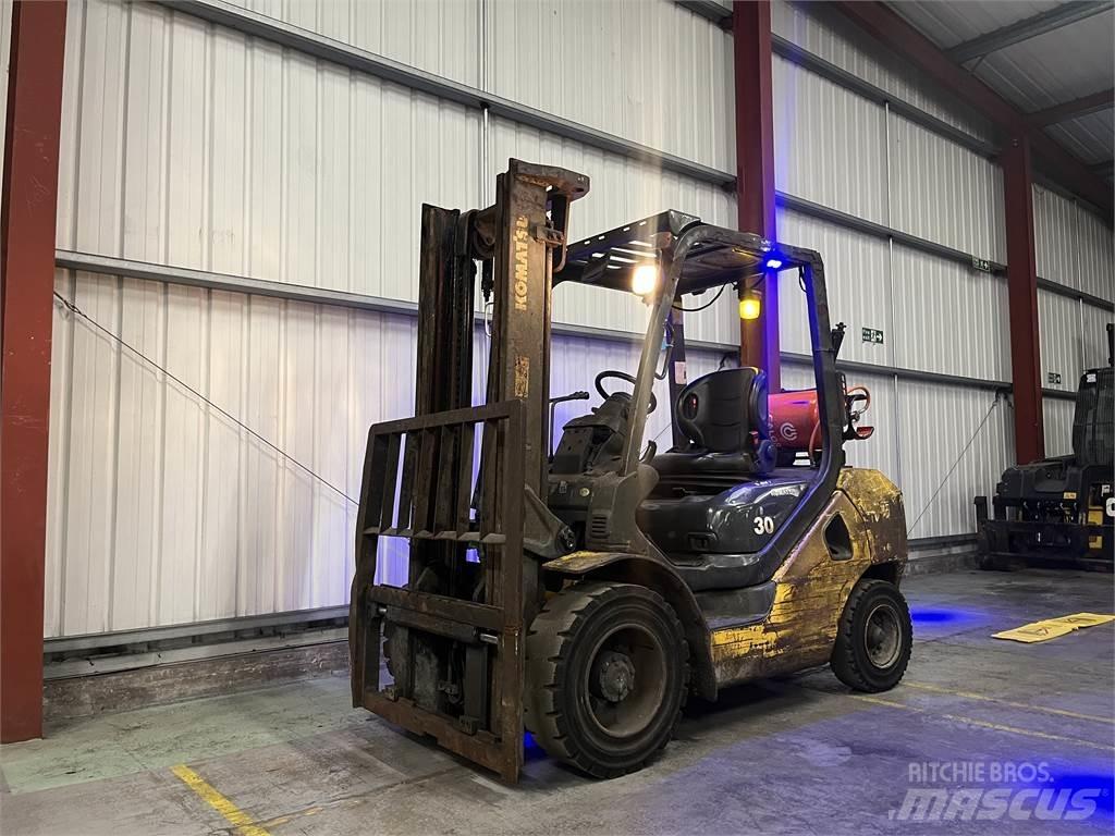 Komatsu FG30T-17 LPG'li forkliftler