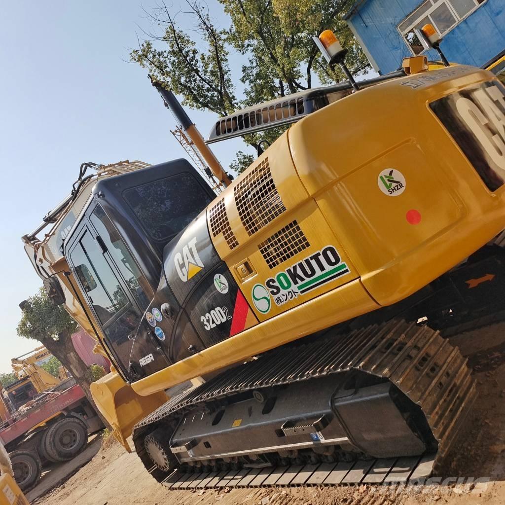 CAT 320 D2 Paletli ekskavatörler