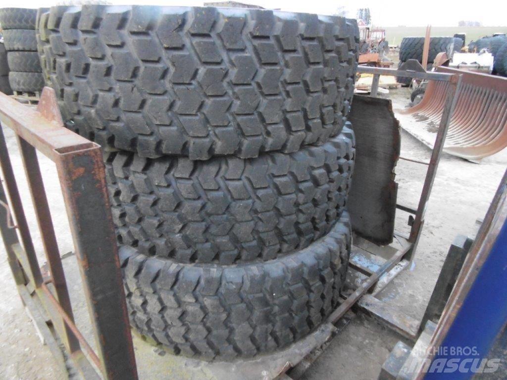 Nokian 20,5x25 Lastikler