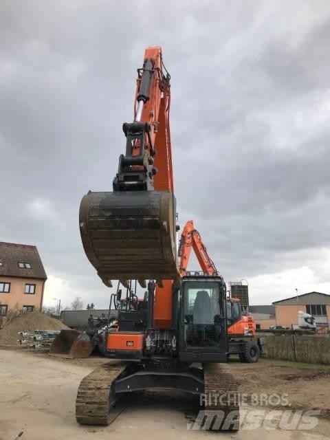 Doosan DX225LC-5 Paletli ekskavatörler