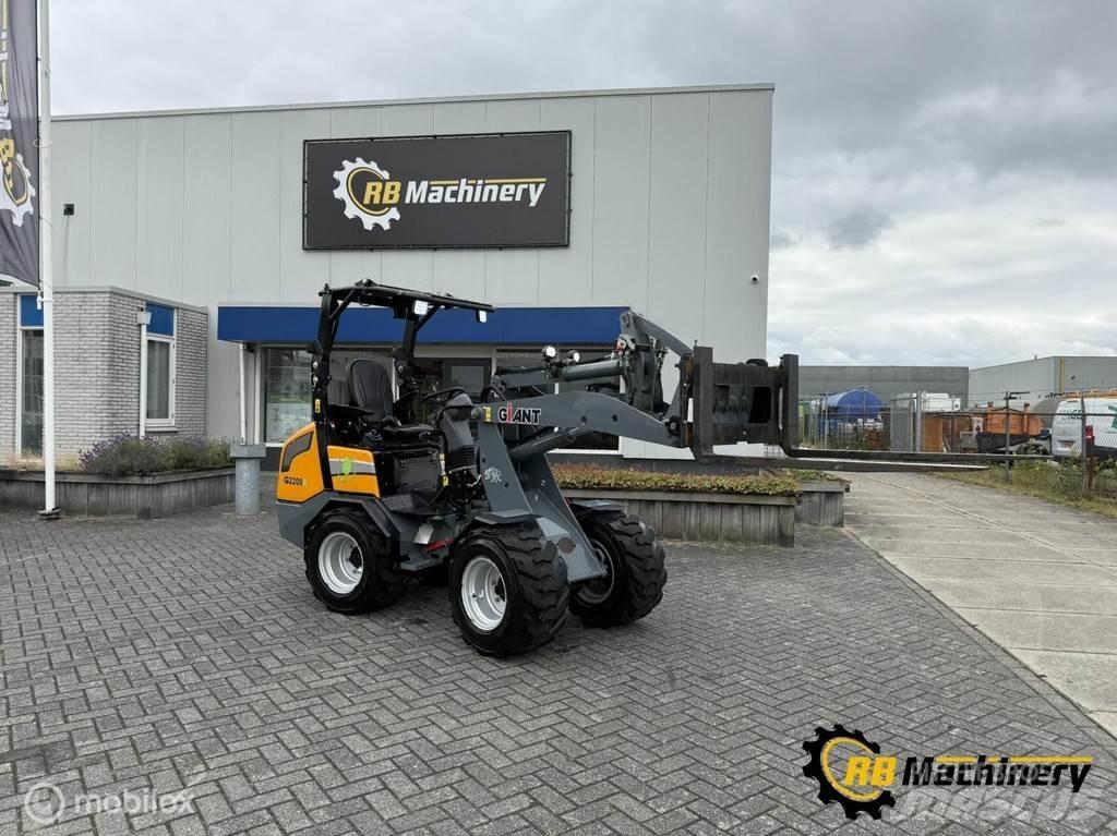 GiANT G2200E Tekerlekli yükleyiciler
