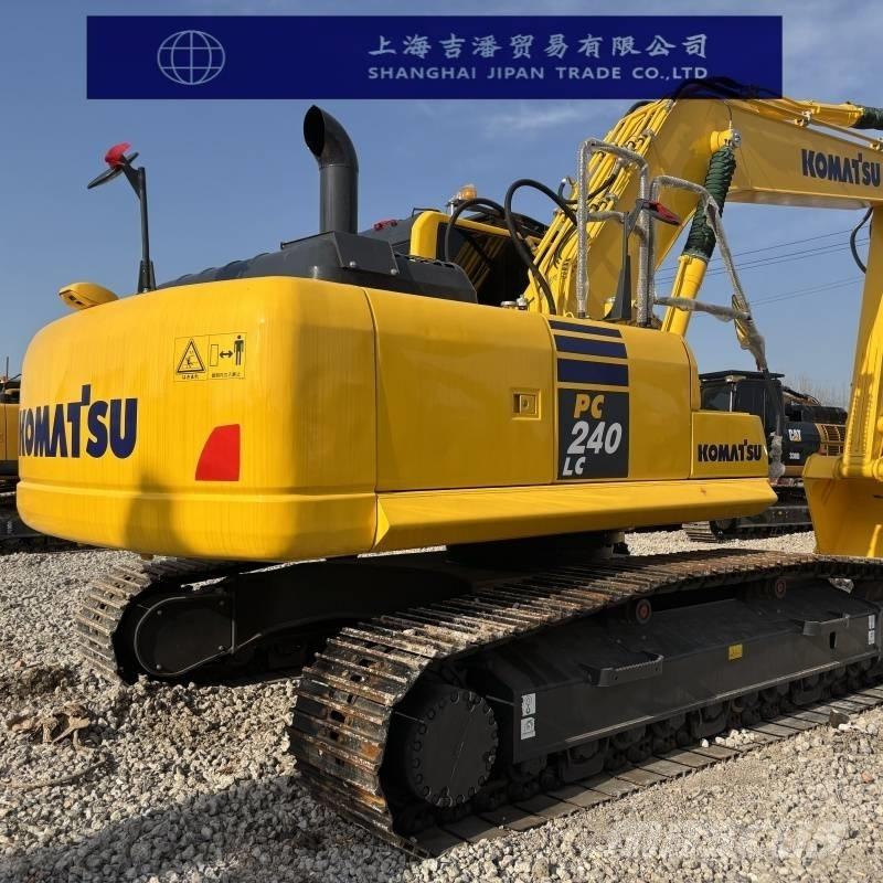 Komatsu PC 240 Paletli ekskavatörler