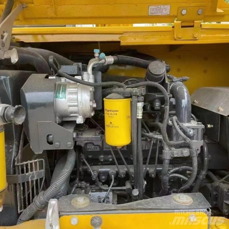 Komatsu PC70 Paletli ekskavatörler