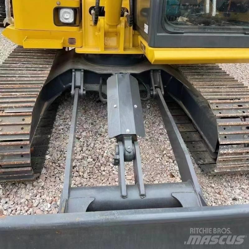 Komatsu PC70 Paletli ekskavatörler