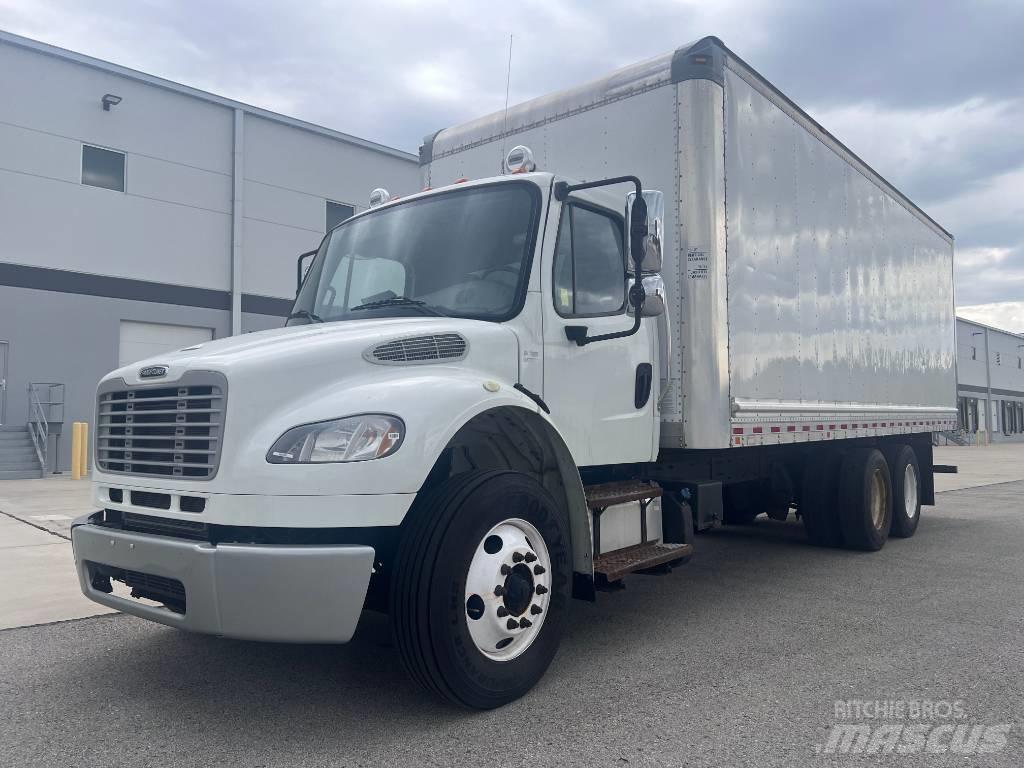 Freightliner M 106 Kapali kasa kamyonlar