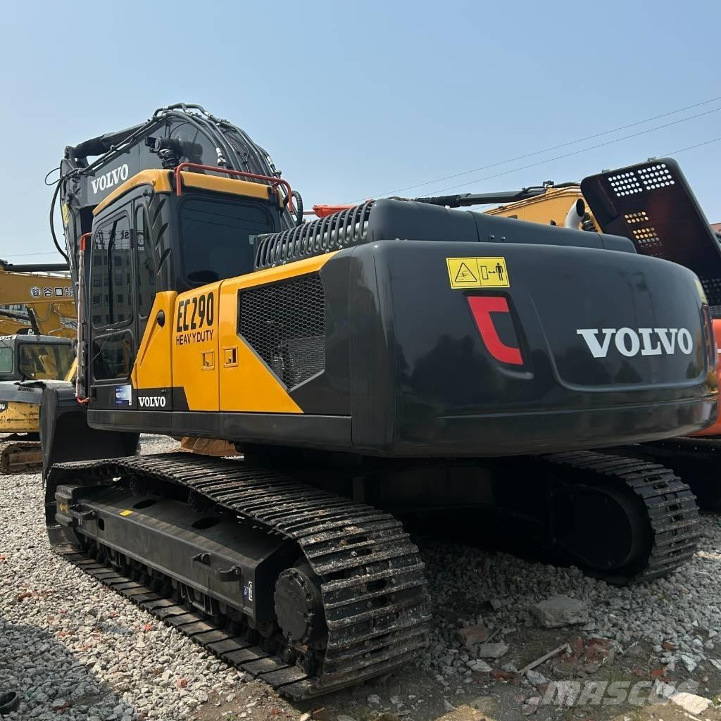 Volvo 290 Paletli ekskavatörler