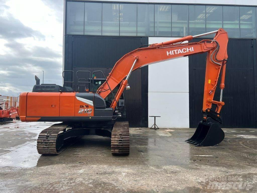 Hitachi ZX 210 LC Paletli ekskavatörler