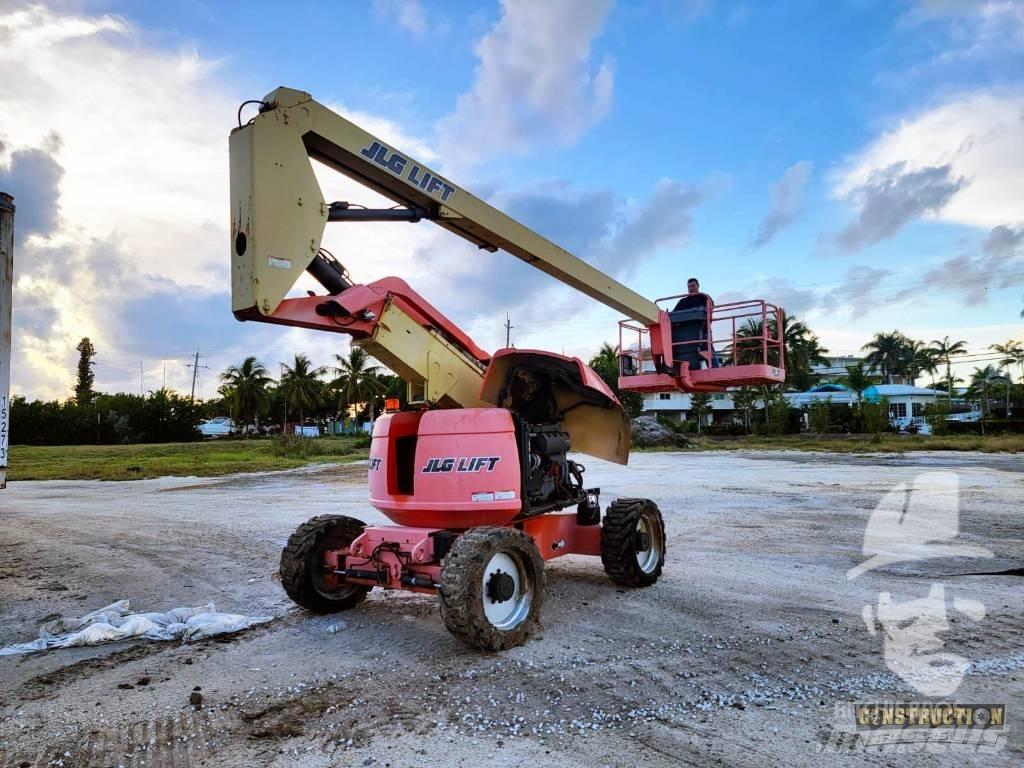 JLG 600 A Körüklü personel platformları