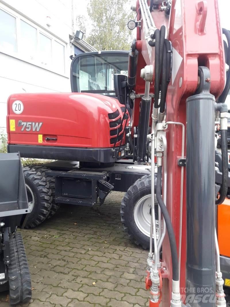 Yanmar B75W Lastik tekerli ekskavatörler