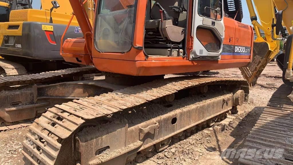 Doosan DH 300 LC-7 Paletli ekskavatörler