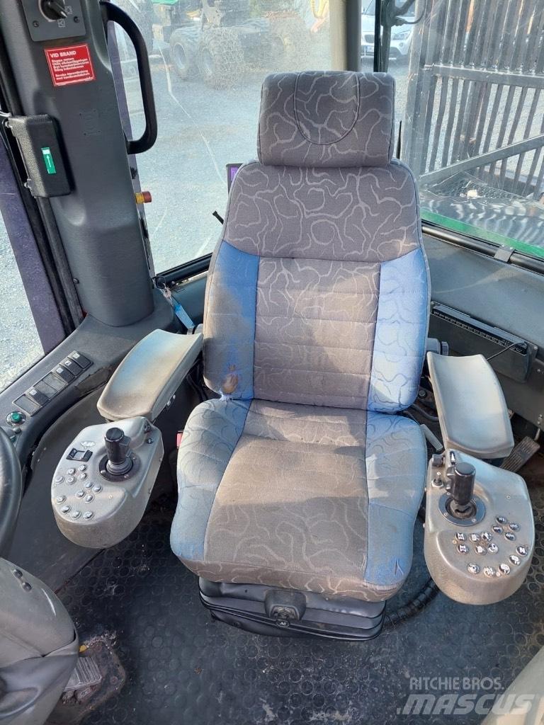 Valmet 860.1 Tomruk yükleyici traktörler