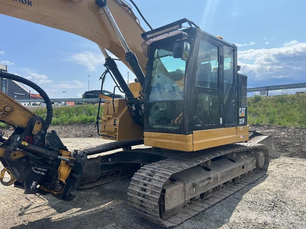 CAT 325 FL CR Paletli ekskavatörler