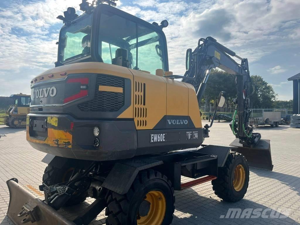Volvo EW 60 E Lastik tekerli ekskavatörler