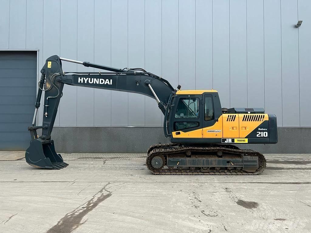 Hyundai R 210 Paletli ekskavatörler