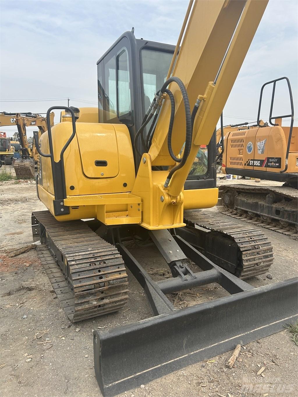 Komatsu PC 56 Mini ekskavatörler, 7 tona dek