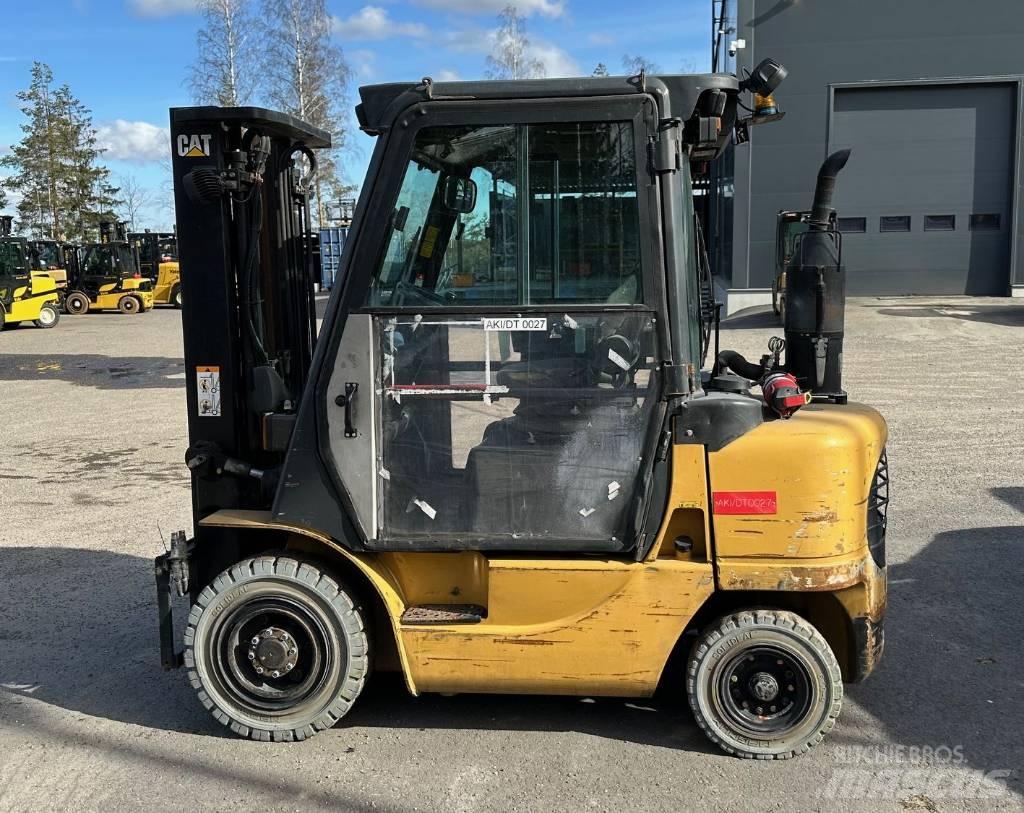 CAT DP 25 K Dizel forkliftler