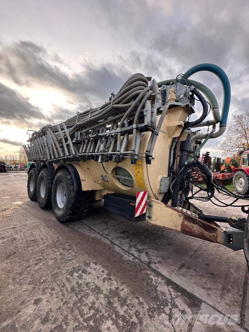 Samson PG 25 Gübre dagitma tankerleri