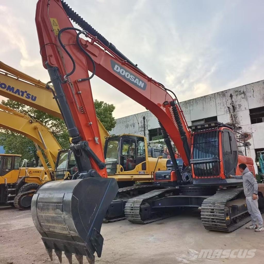 Doosan DX 300 LC Paletli ekskavatörler