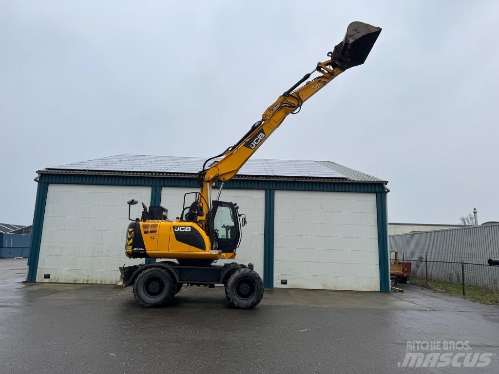 JCB 140w Paletli ekskavatörler