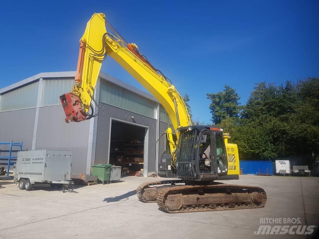 Hitachi ZX225USLC-5 Paletli ekskavatörler
