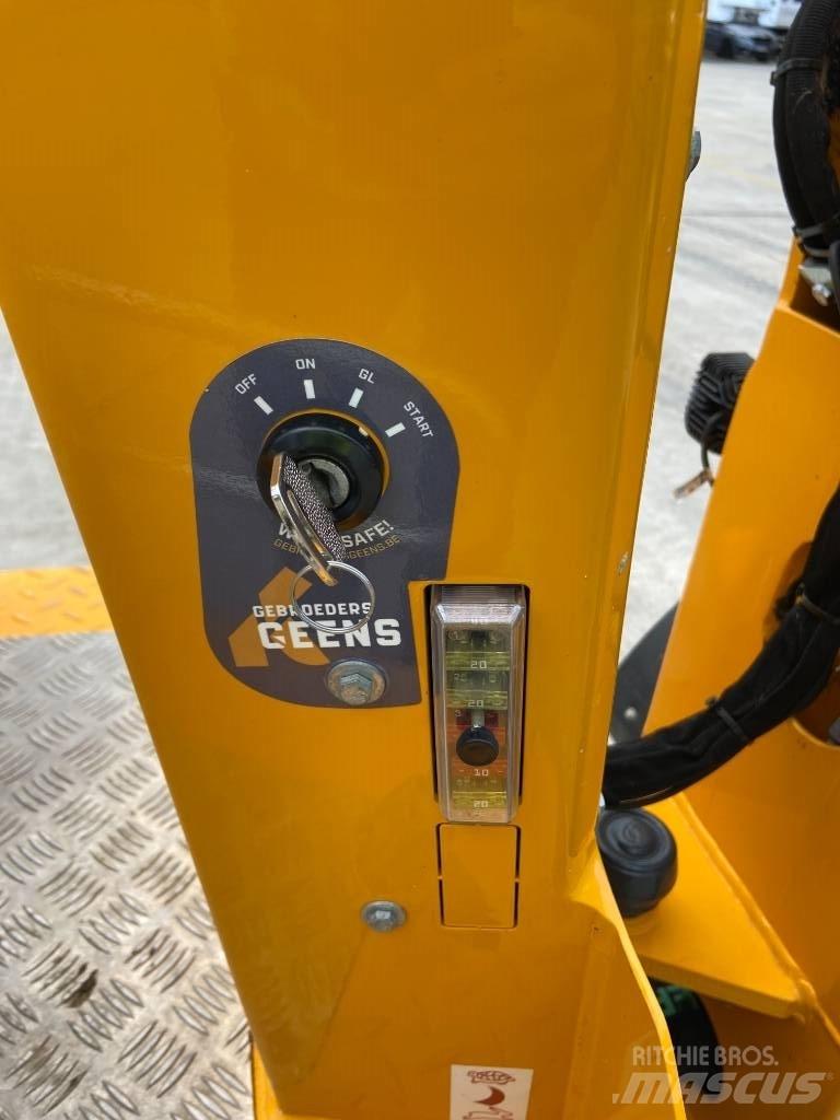 Knikmops KM 100 Tekerlekli yükleyiciler