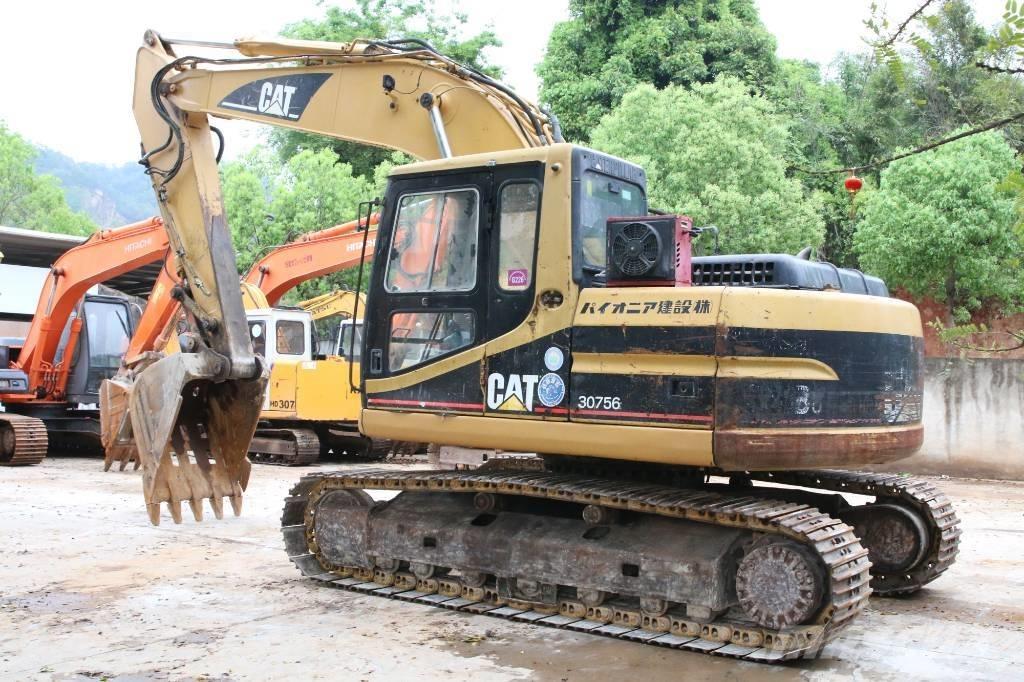 CAT 320BU Paletli ekskavatörler