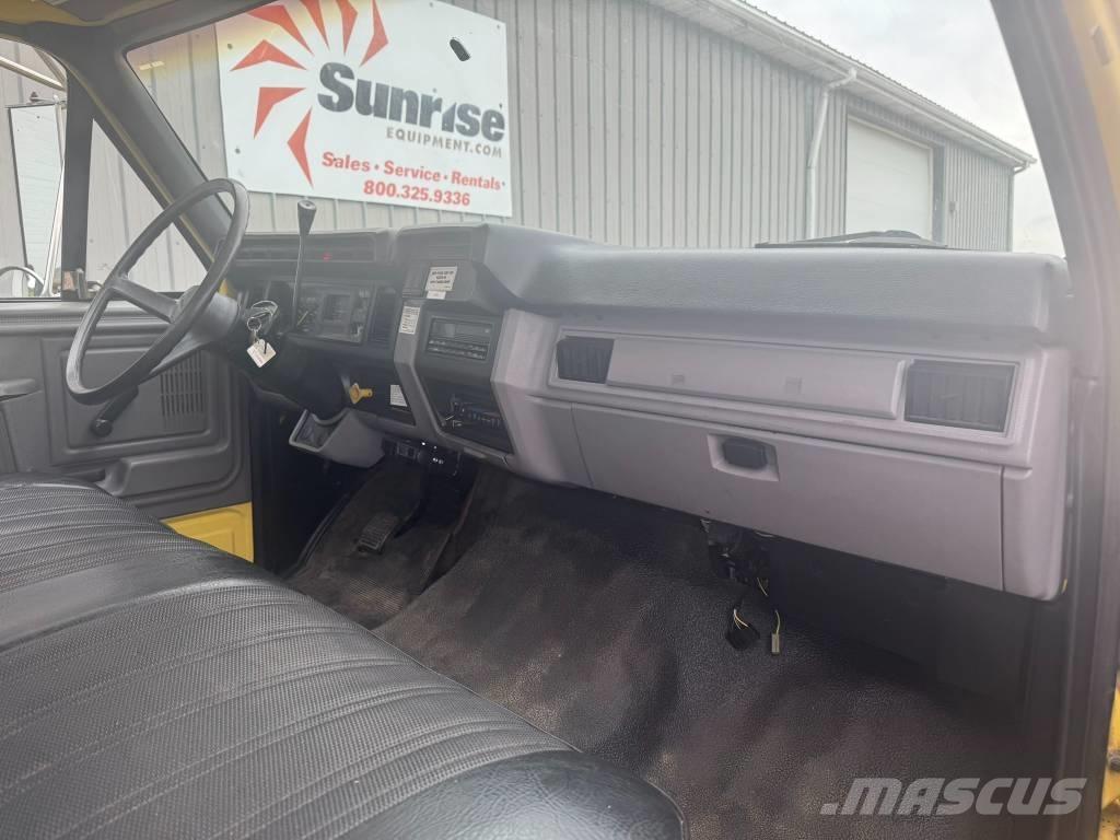 Ford F 700 Flatbed kamyonlar