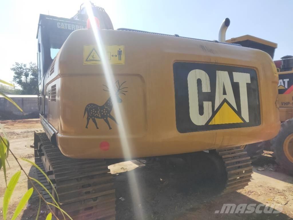 CAT 330D Paletli ekskavatörler