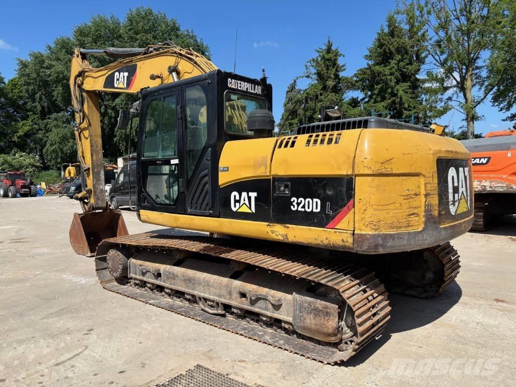 CAT 320 D L Paletli ekskavatörler