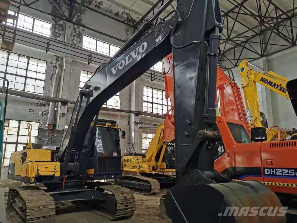 Volvo EC200D Paletli ekskavatörler