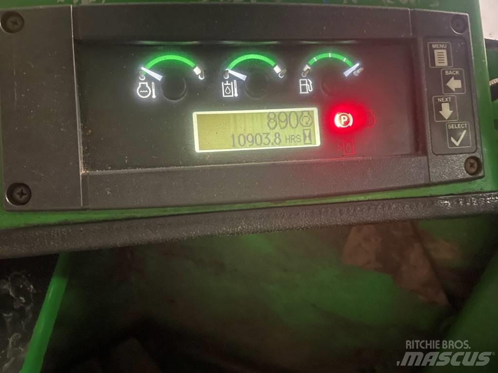 John Deere 643 K Ağaç kesici istifleyiciler
