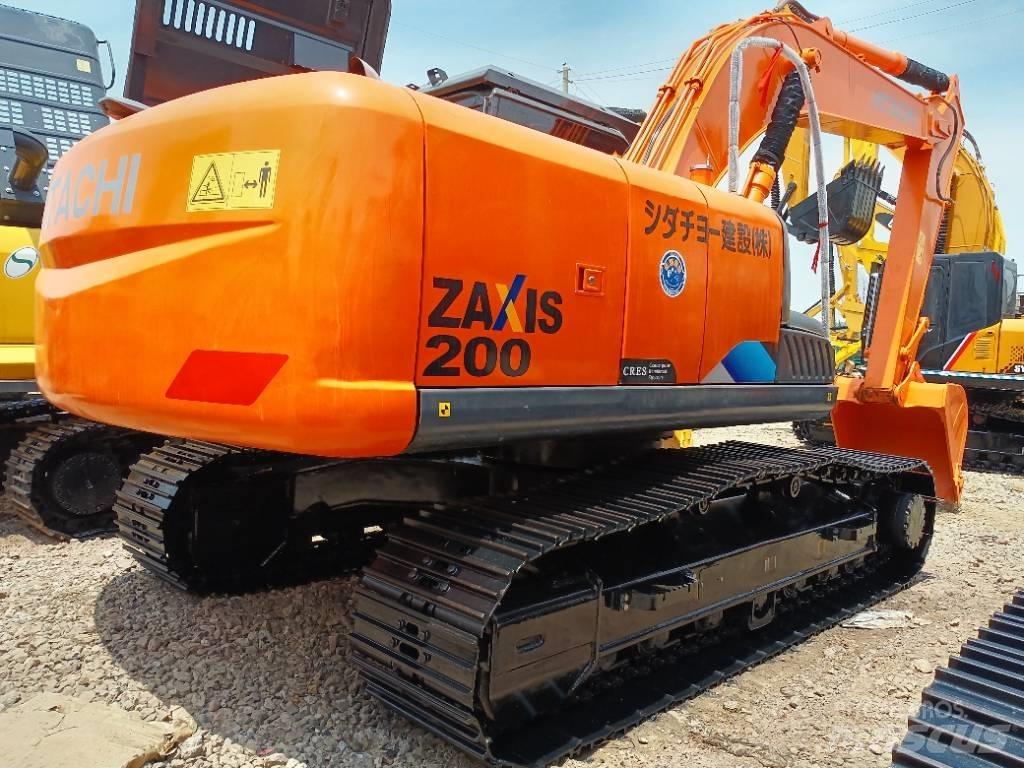 Hitachi ZX 200 Paletli ekskavatörler