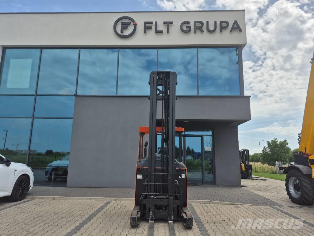Toyota RRE 140 Reach truck - depo içi istif araçları