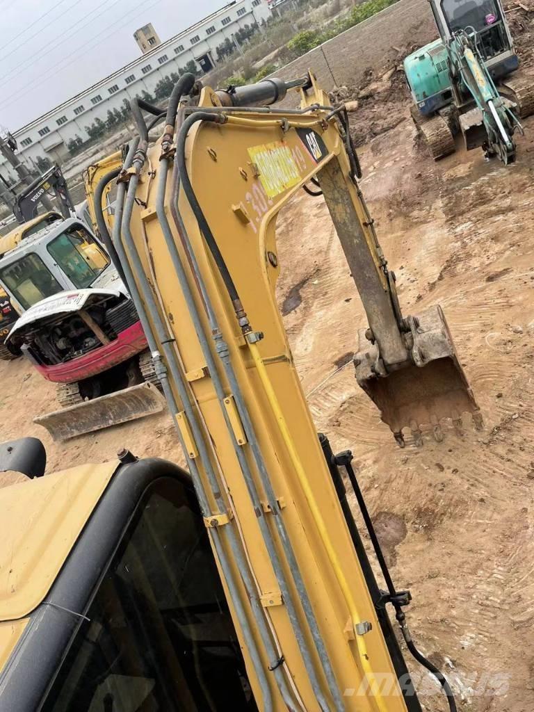 CAT 307 C Paletli ekskavatörler