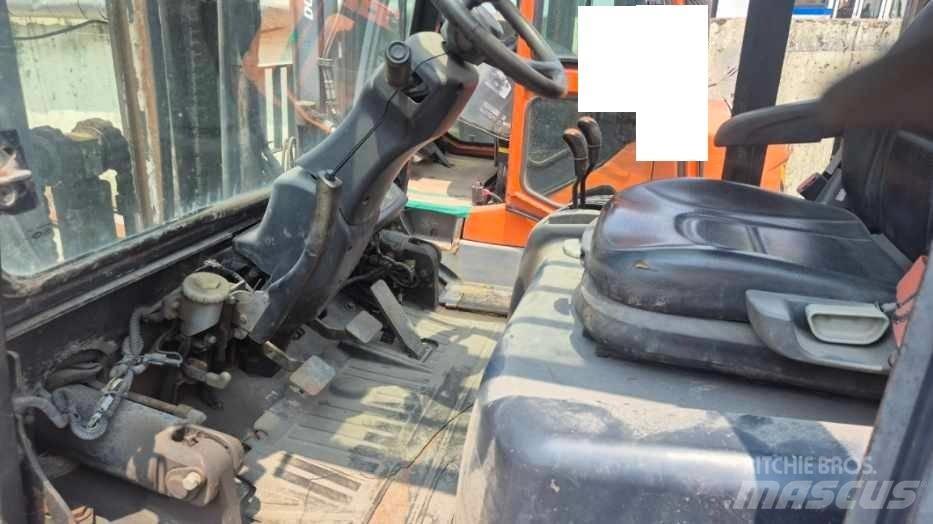 Doosan D 35 C-5 Elektrikli forkliftler