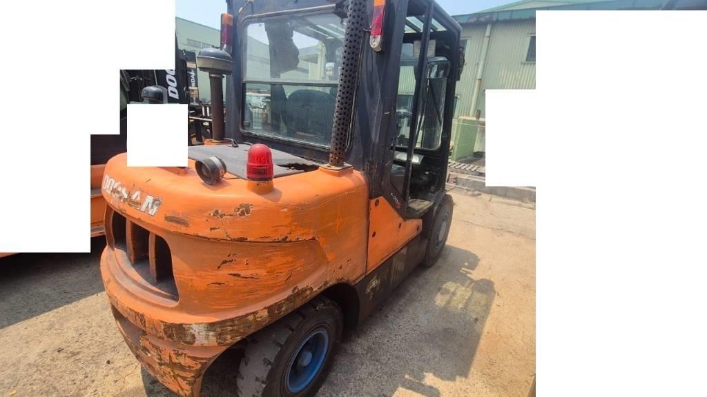 Doosan D 35 C-5 Elektrikli forkliftler