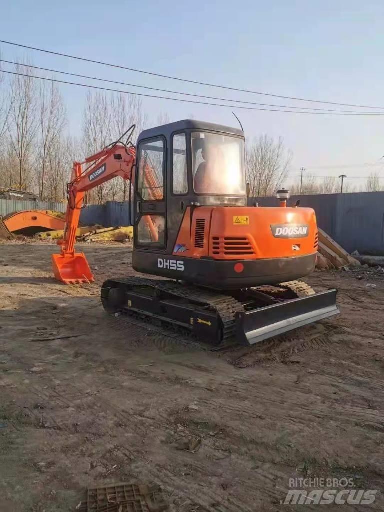 Doosan DH55 Paletli ekskavatörler