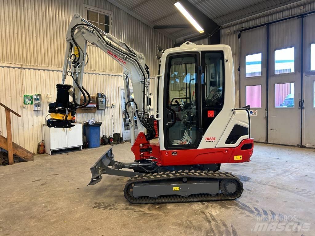Takeuchi TB225 Mini ekskavatörler, 7 tona dek