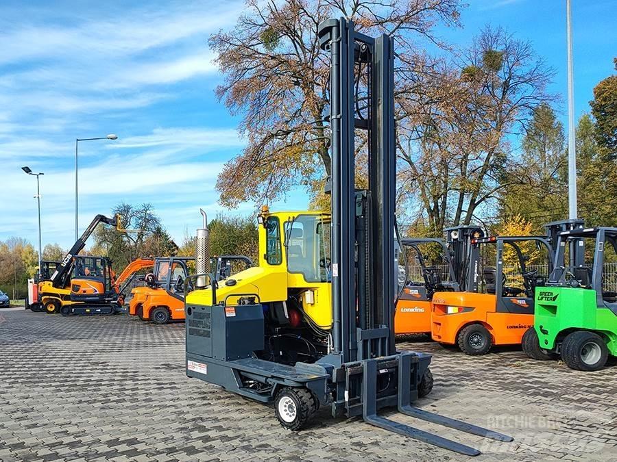 Combilift C4000 4 yönlü reach truck