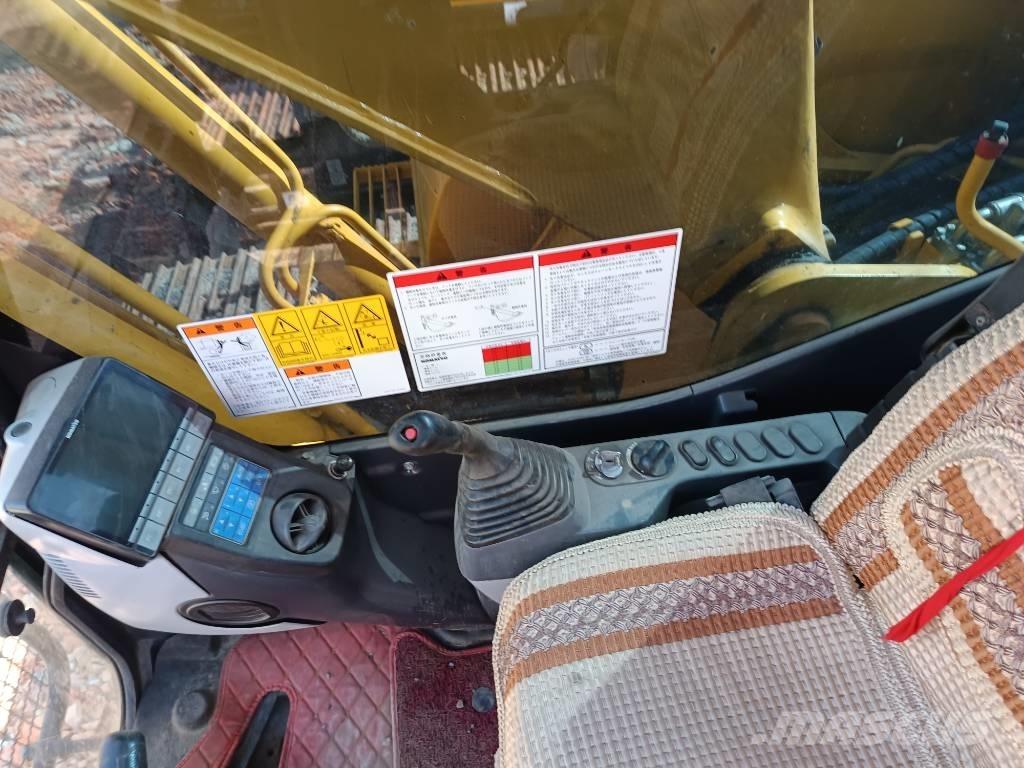 Komatsu PC 200 Paletli ekskavatörler